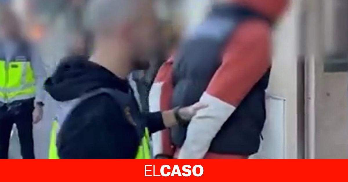 Cae la mafia del "falso hijo" de Barcelona y Girona: investigaban la vida de los jóvenes por redes sociales