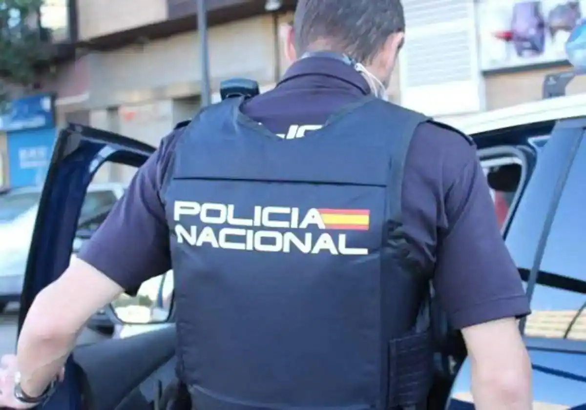 Detienen a dos hombres por cometer varios delitos de hurto y agredir a un hombre en Fuerteventura