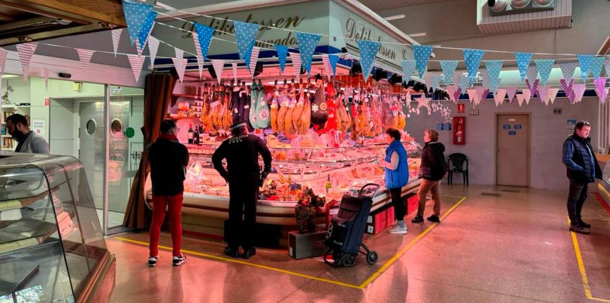Robo en el Mercat Municipal de Salou: Paradistas denuncian falta de seguridad y reiterados robos