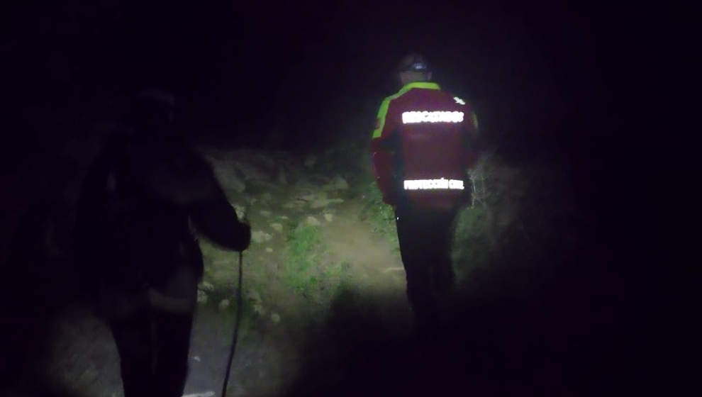Senderista de 18 años rescatada sana y salva en Villaescusa tras extraviarse en una ruta de montaña