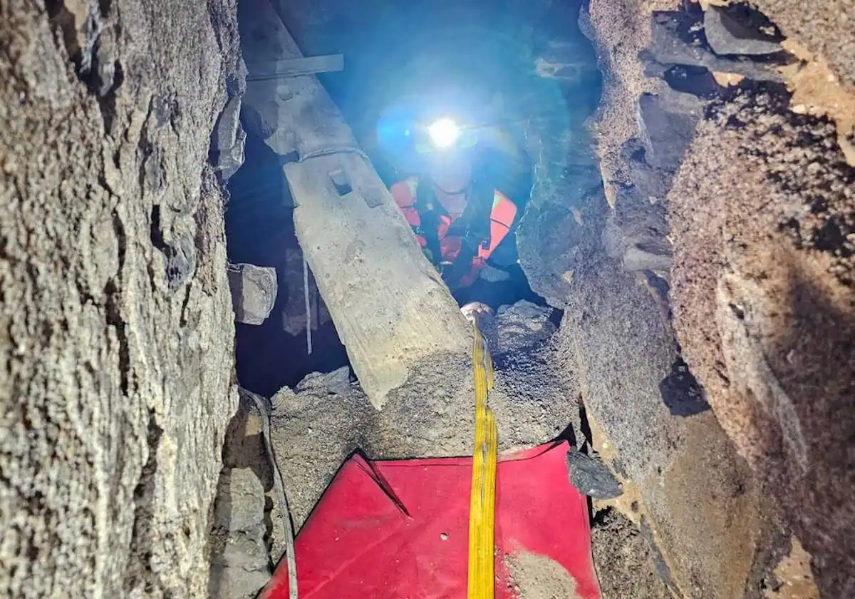 Espectacular caída de dos menores en el interior de un molino de Puerto Naos