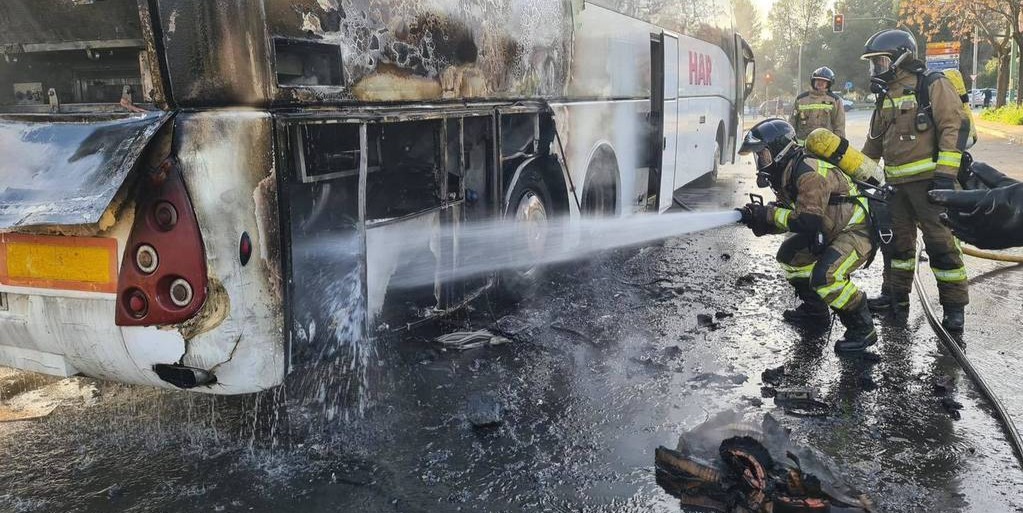 Sale ardiendo un autobús con ruta desde Lepe a Bulgaria