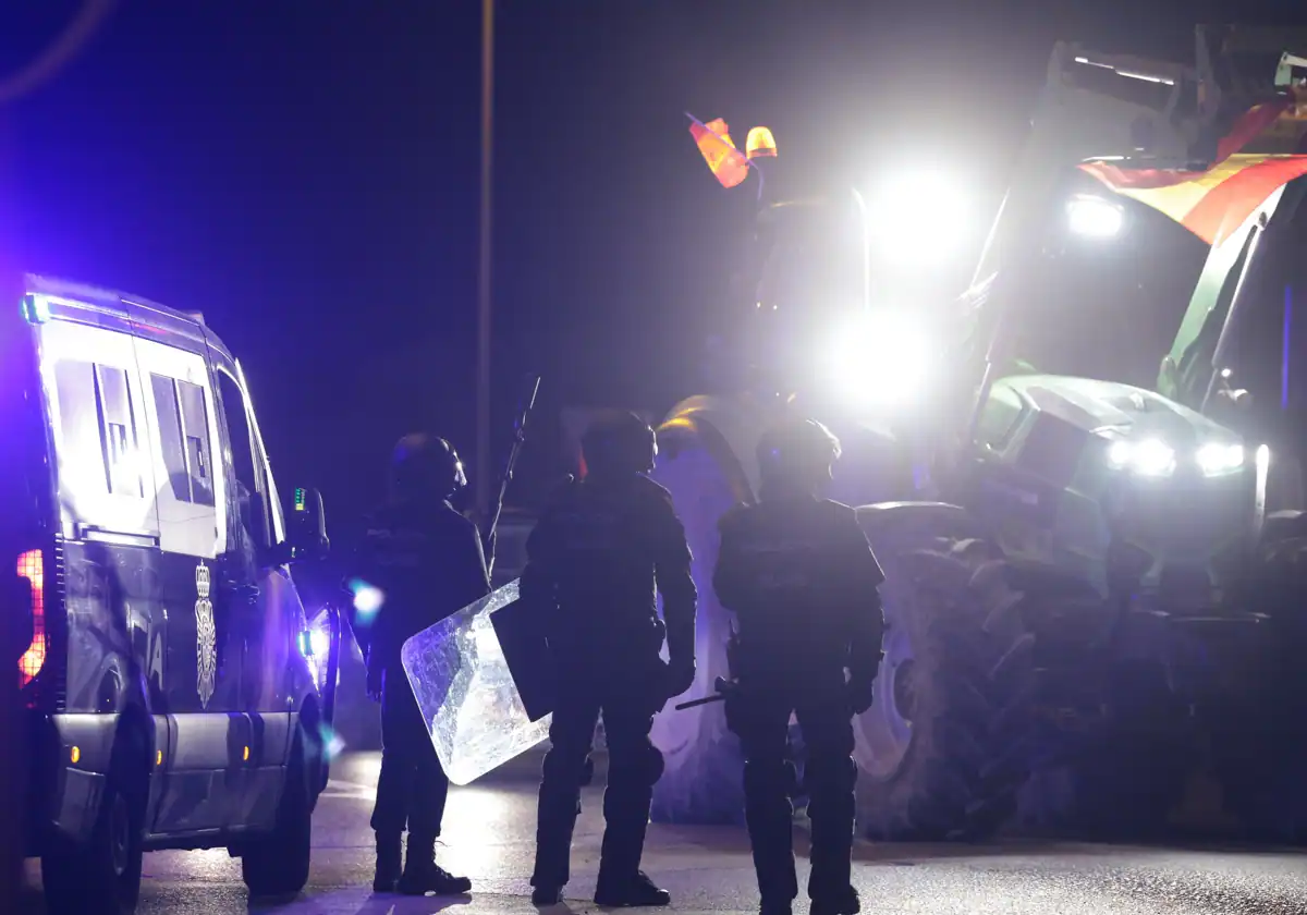 Arrestan a agricultor en Antequera tras incidentes con fuerzas policiales en manifestaciones