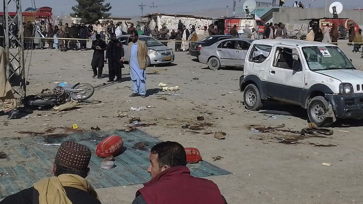 Pakistán | Doble atentado deja más de 20 muertos en vísperas de las elecciones
