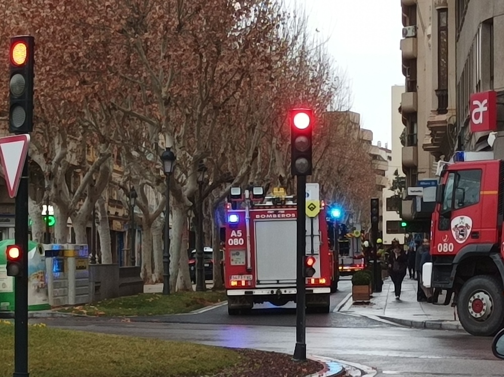 Los bomberos tuvieron que sofocar tres incendios en unas horas