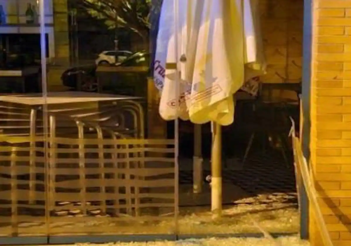 Cuatro detenidos por el robo en una marisquería de Teatinos a la que accedieron tras romper la cristalera