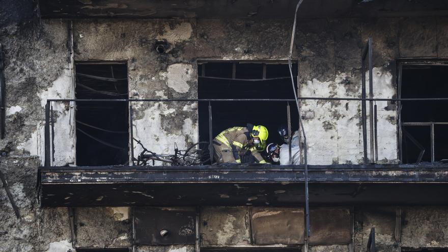 Localizan el cadáver del desaparecido y se elevan a 10 los fallecidos en el incendio de Valencia