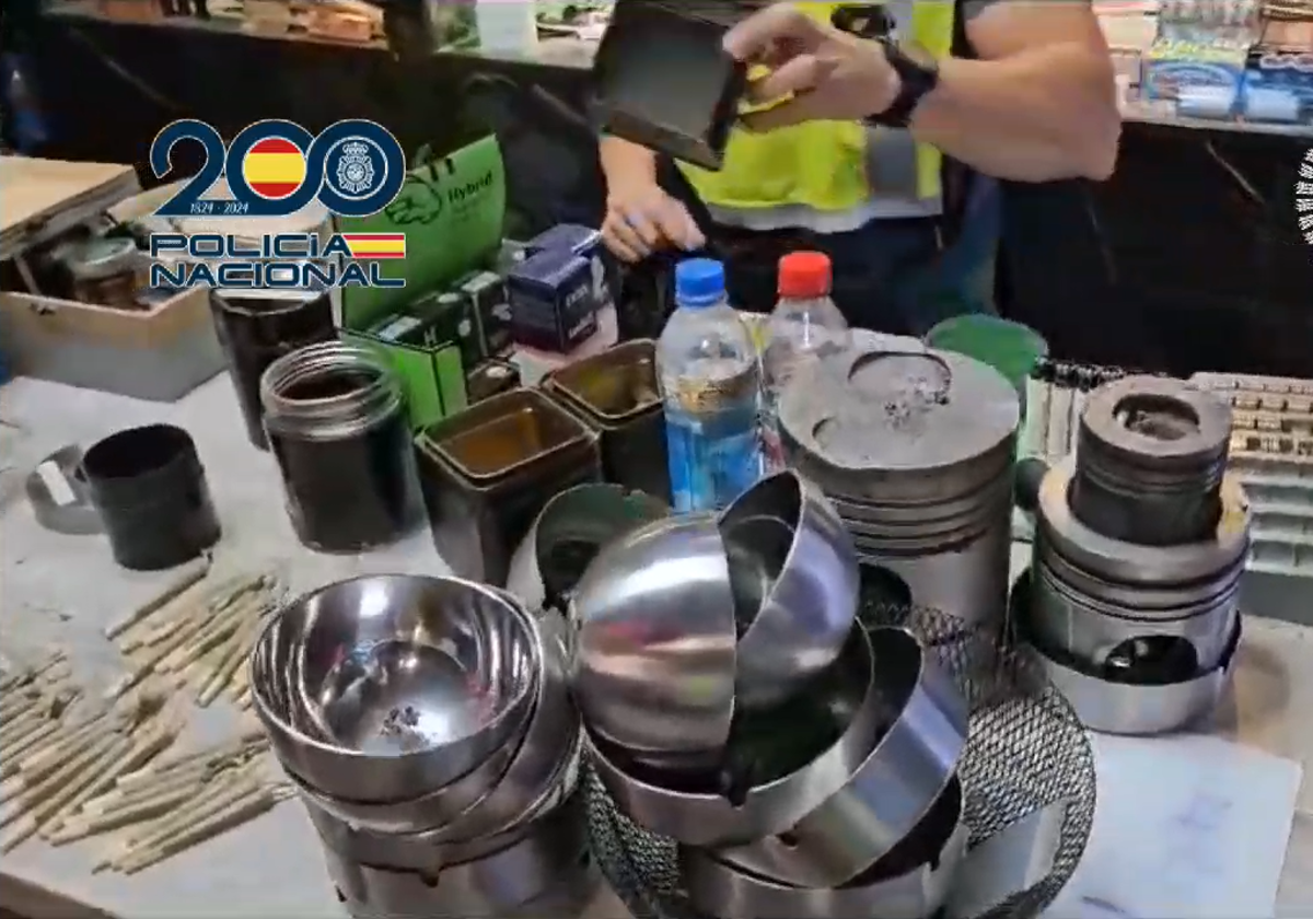 Desarticulado en Las Palmas de Gran Canaria un grupo dedicado al tráfico de drogas, incautados más de 10 kilos de marihuana y 6 kilos de hachís.
