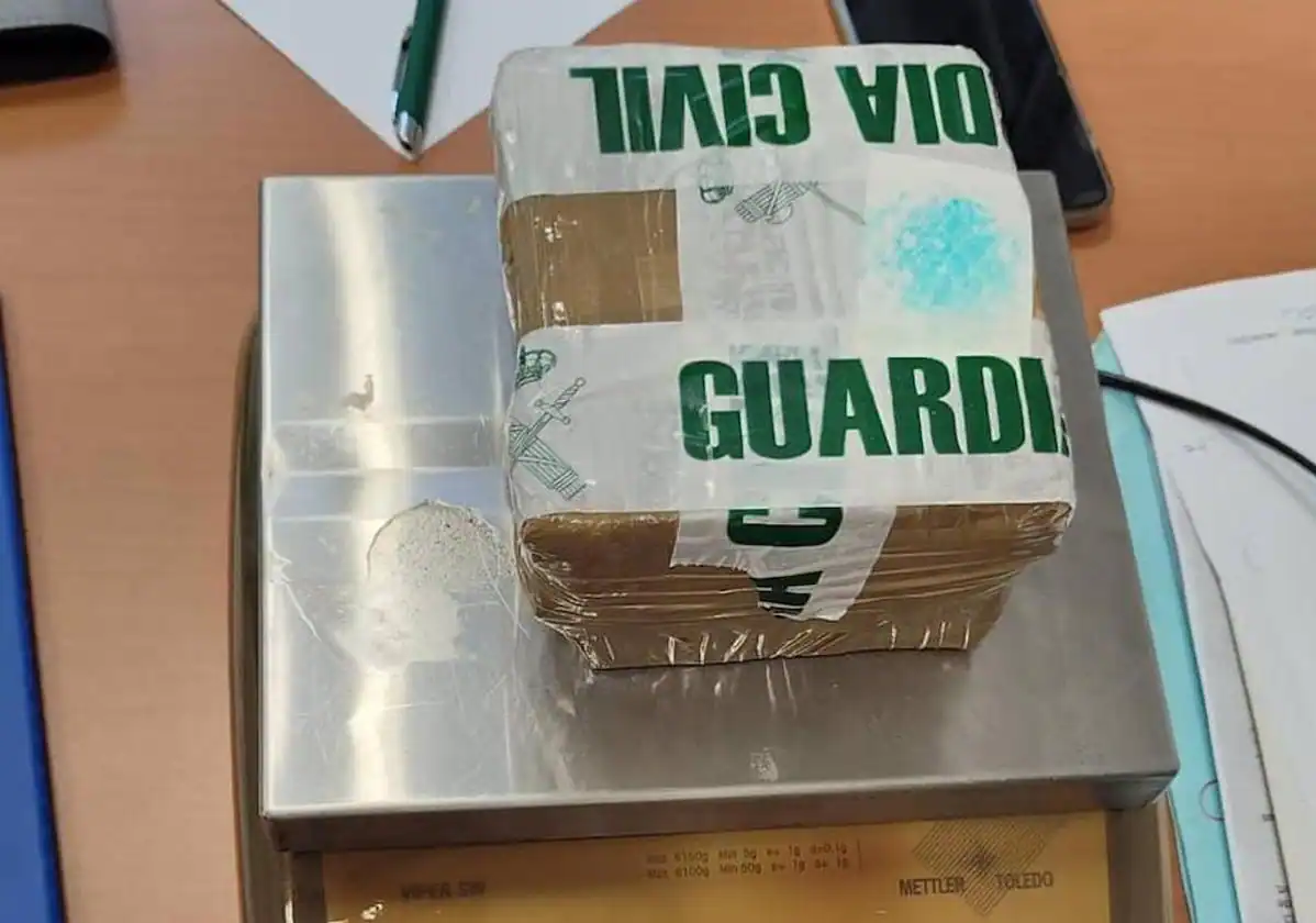 Detenido un pasajero con cuatro kilos de hachís en el aeropuerto de Gran Canaria