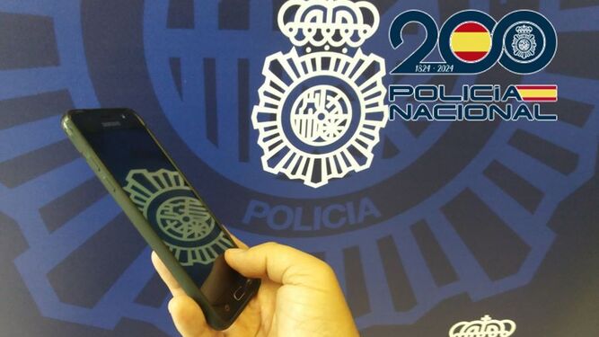 Detenido en Granada un hombre de 23 años por robar un teléfono móvil en plena calle