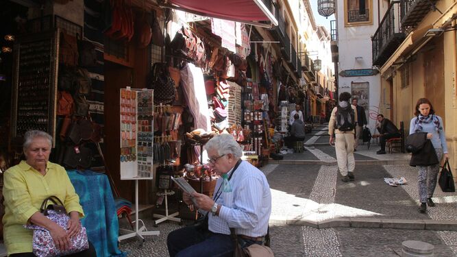 Imagen de archivo de la calle Calderería de Granada