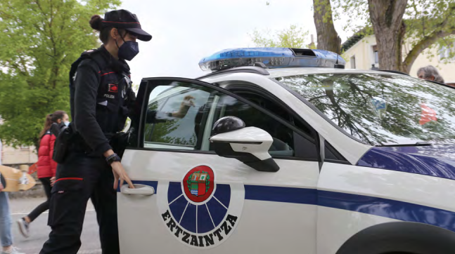Detenidos en Artea tras protagonizar una persecución de 12 kilómetros