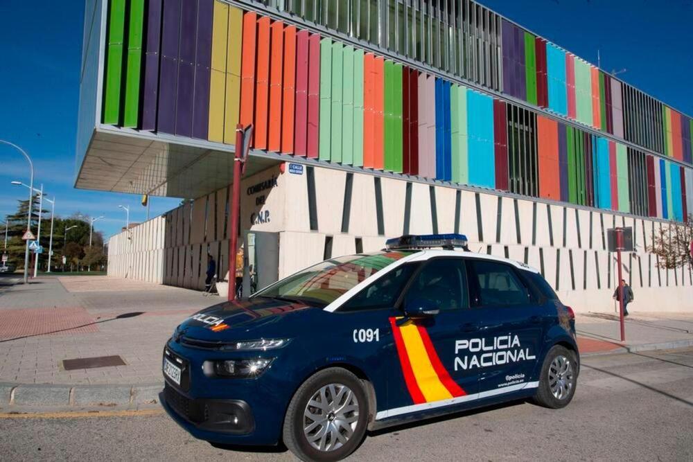 Detienen a tres personas por varios robos con fuerza