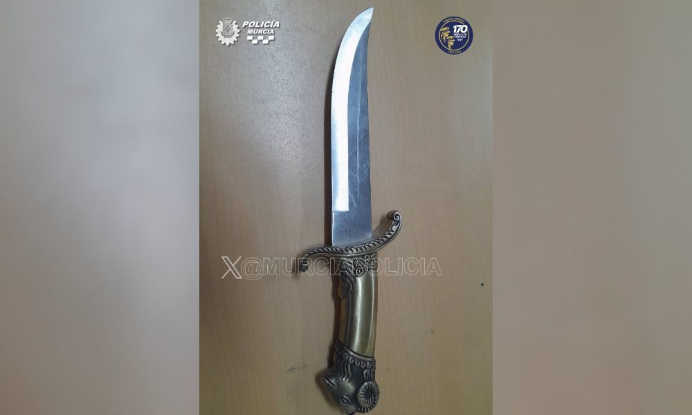 Detenido por amenazar con un machete a una mujer en el barrio murciano de San Antolín