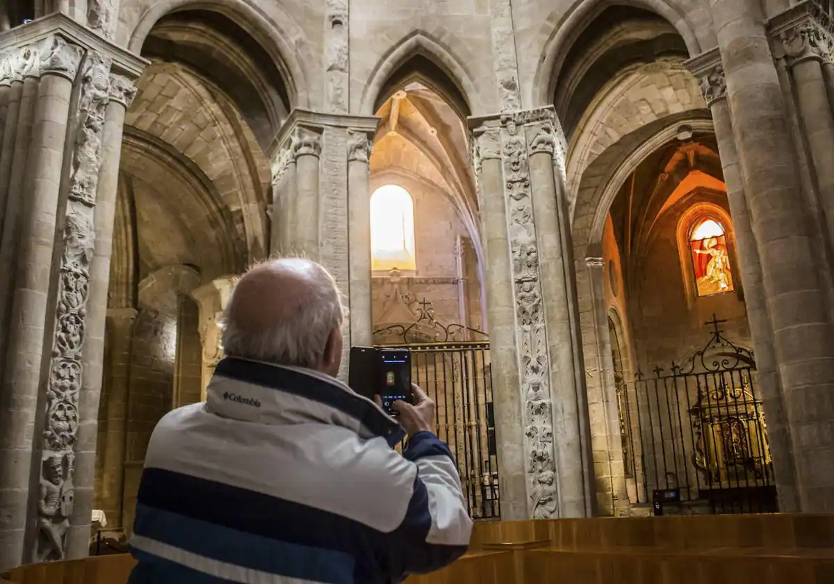 Más acusaciones contra Rupnik: «Me llevaba a cines porno para ayudarme a crecer espiritualmente»