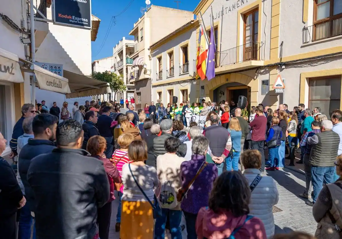 L'Alfàs del Pi llora la muerte de Rocío, la última víctima de violencia machista