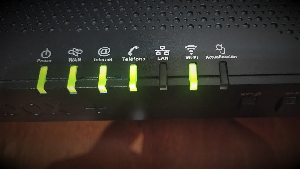 La OCU alerta sobre el aumento de llamadas fraudulentas en el sector de telefonía móvil para cambiar de operador