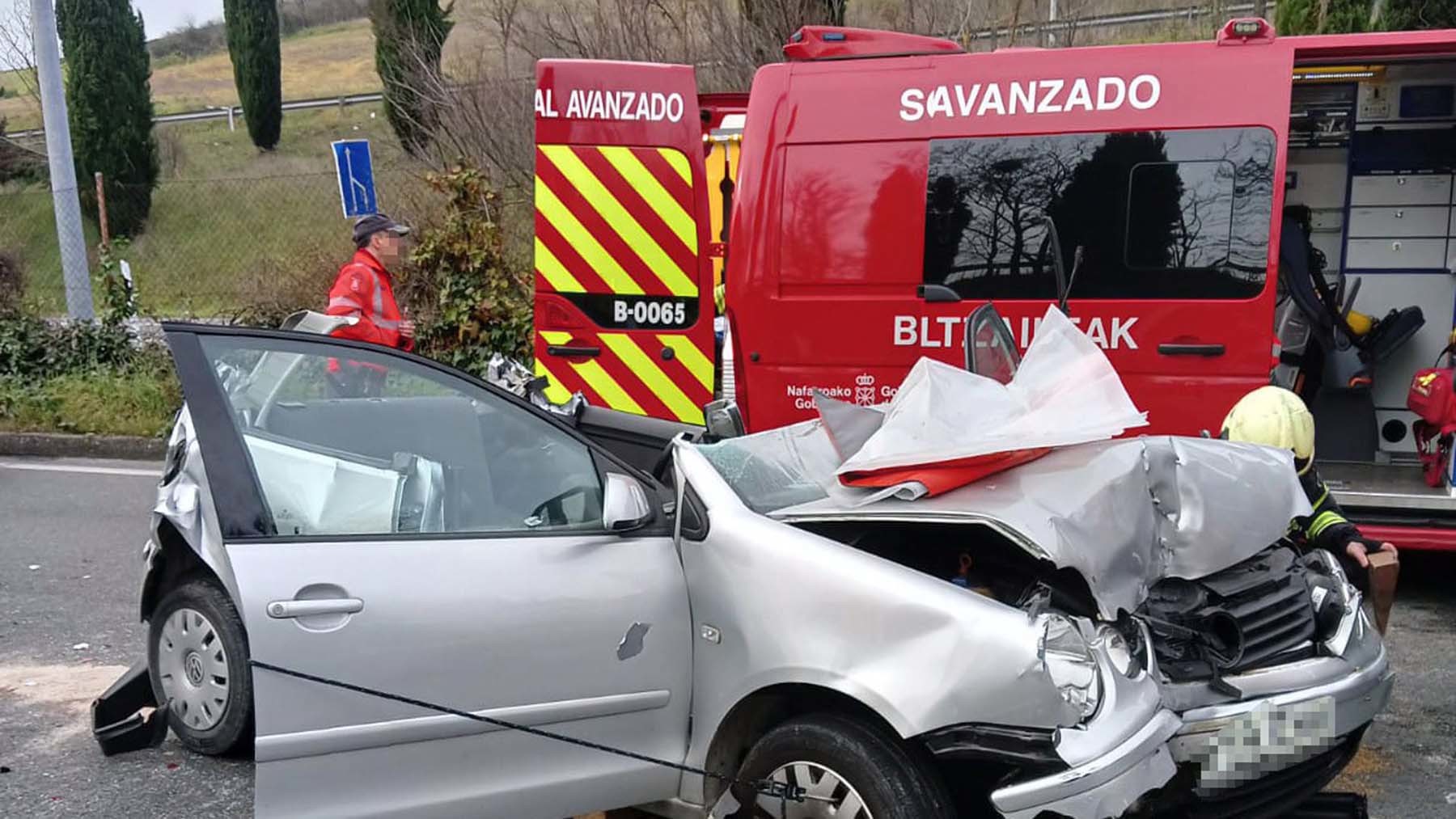 Mujer resulta herida en colisión múltiple en la PA-34 en Berriozar