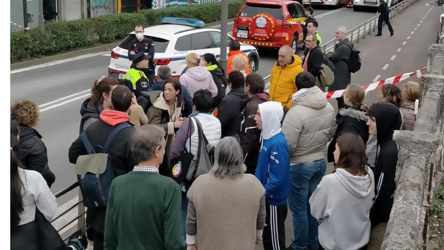 Pasaia al borde de la tragedia: Incendio en local ocupado desata el pánico en vecindario