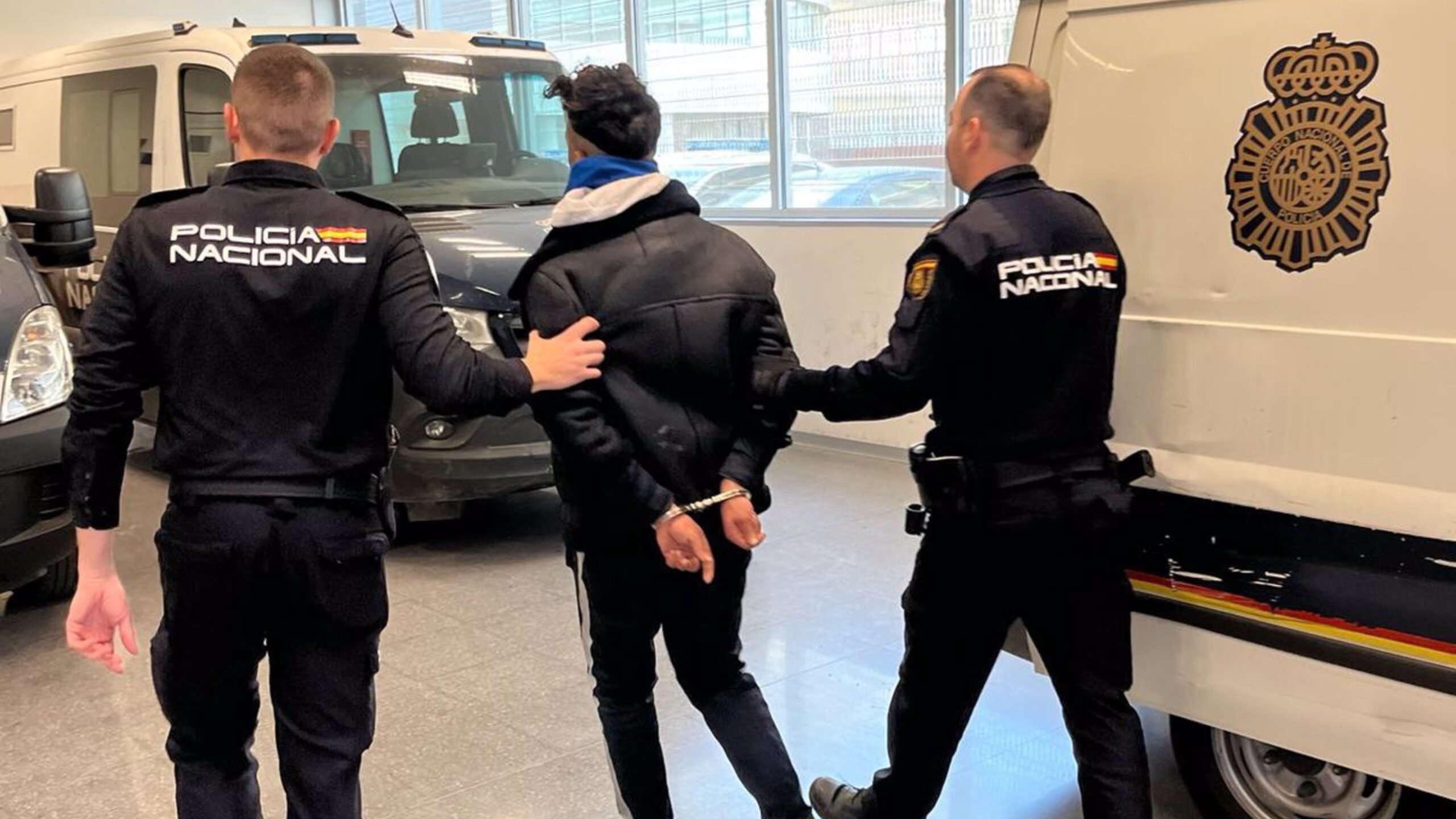Policía Nacional fuera de servicio detiene a ladrón de móvil con violencia en Murcia
