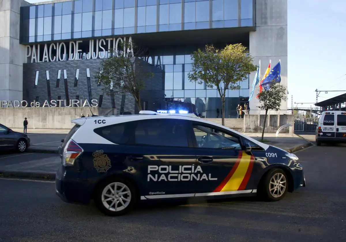 A juicio el dueño de un bar de Gijón por agredir sexualmente a una camarera