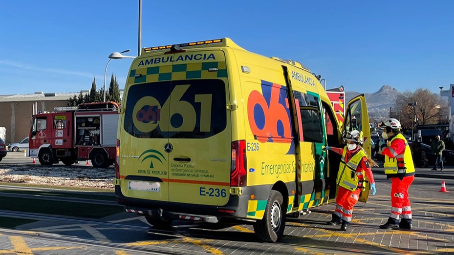 Seis heridos tras el desprendimiento de un balcón en una casa rural en El Castillo de las Guardas