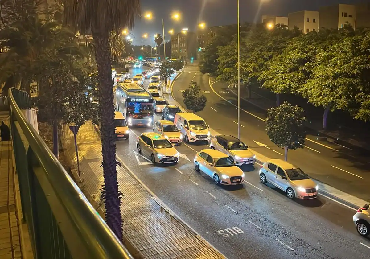 Trágico accidente en la carretera de Mata causa colapso vehicular sin precedentes