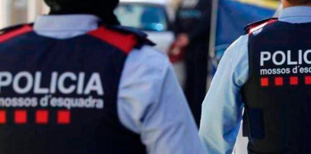 Un mosso detiene en su día libre a tres ladrones en Riudecanyes