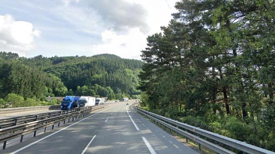 Accidente en la N-I a su paso por Idiazabal provoca cierre de la carretera sentido Gasteiz