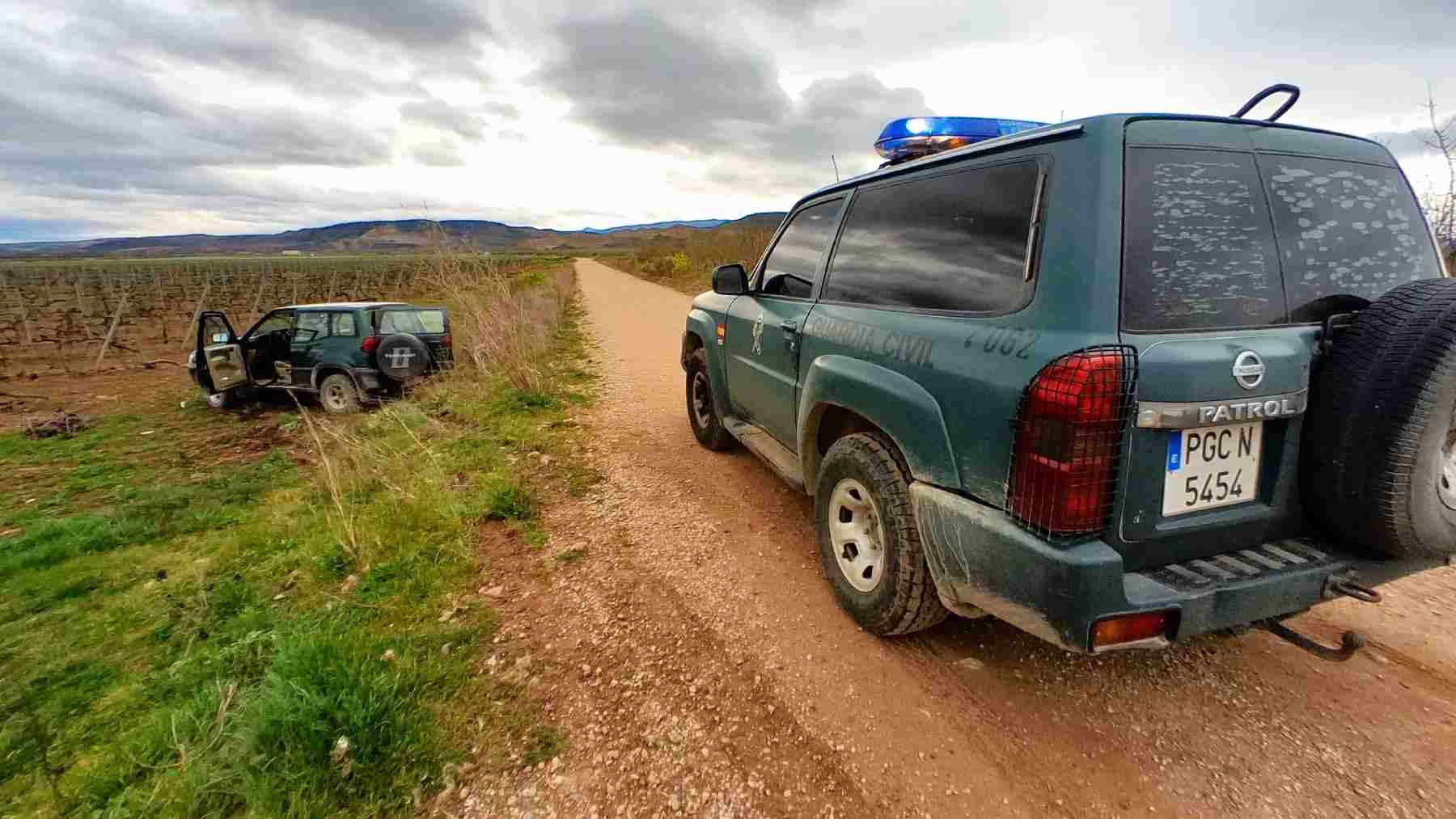 Intenta huir de la Guardia Civil en Navarra y acaba accidentado y con un 'póker' de denuncias