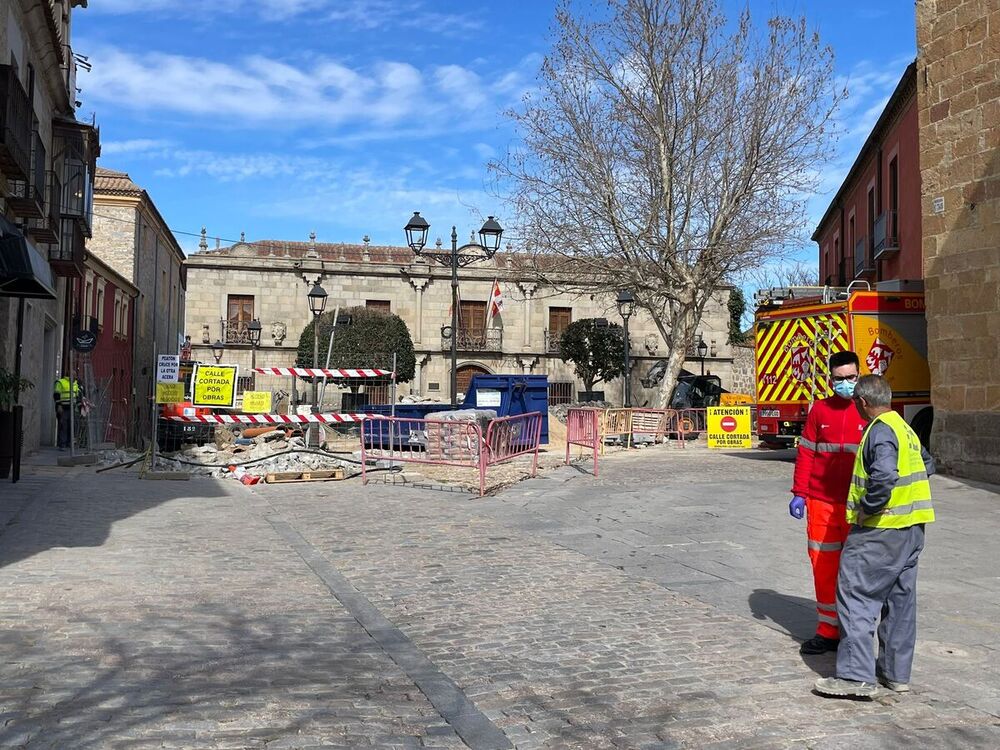 Desalojan el Museo Provincial de Ávila tras fuga de gas en la Plaza Nalvillos
