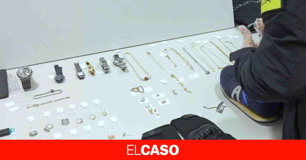 Asaltan por la fuerza trece viviendas en el Baix Llobregat y escapan en tren cargados de joyas y dinero
