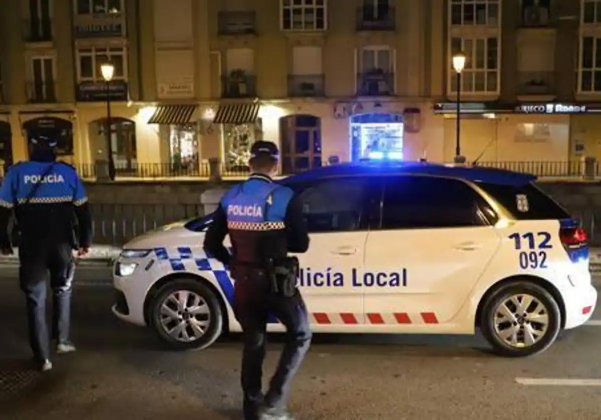Detenido en Burgos un hombre de 30 años que amenazó a sus vecinos con dos cuchillos en pleno centro de la ciudad