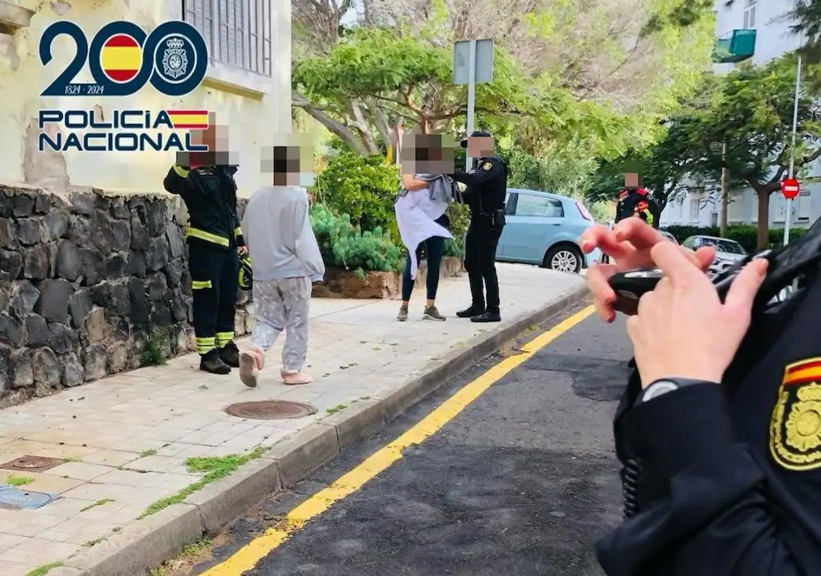 Detenido hombre con antecedentes por quebrantamiento de condena y detención ilegal tras encerrarse en vivienda con su hijo menor