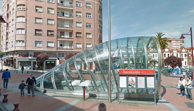 Detenidos dos individuos por robo y vandalismo en una oficina de Metro Bilbao en Barakaldo