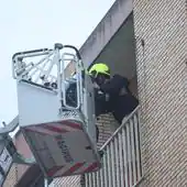 Imagen del incendio en el edificio de la avenida de los Comuneros
