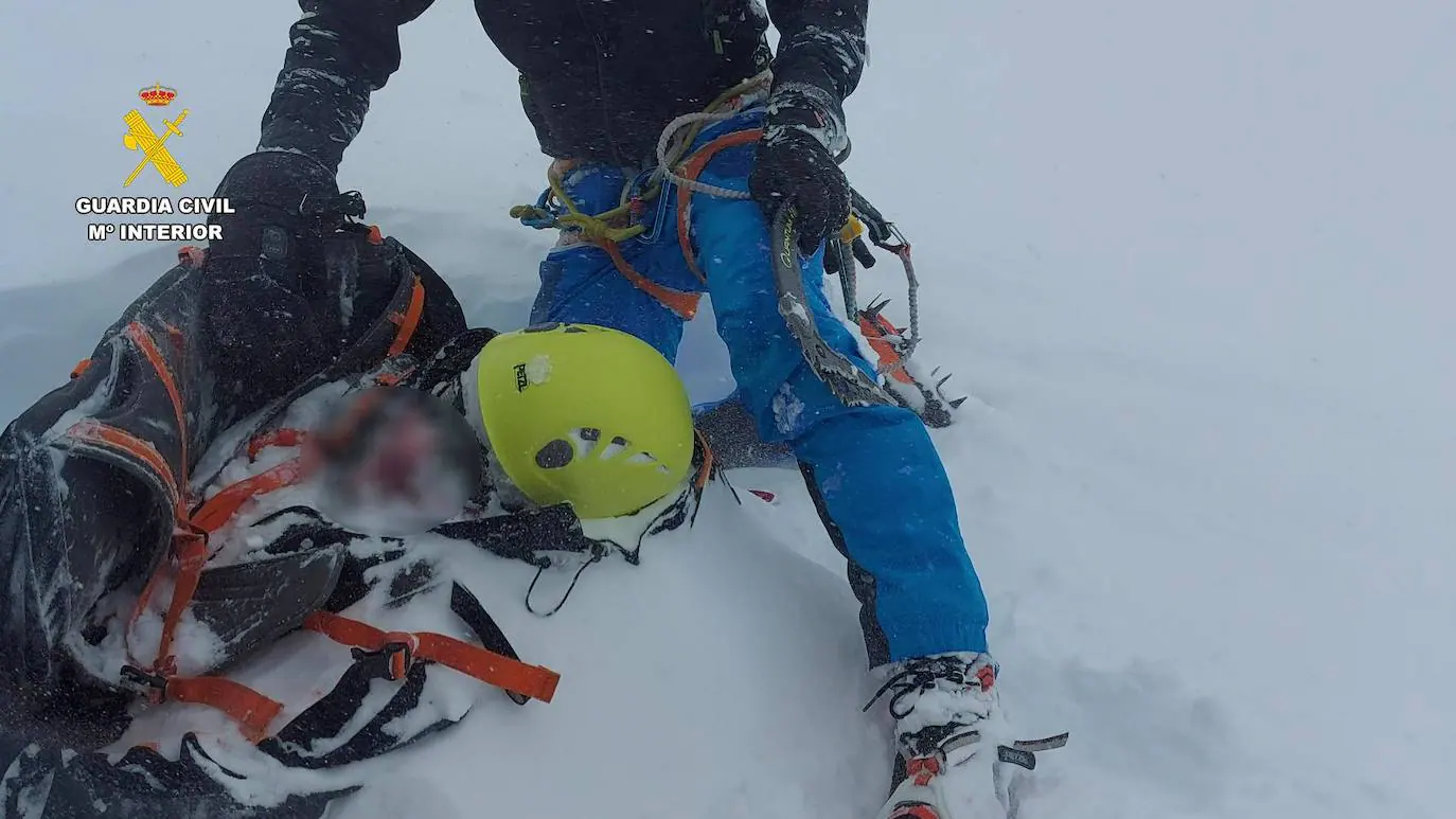 El herido por la avalancha en el San Lorenzo continúa ingresado en cuidados intensivos