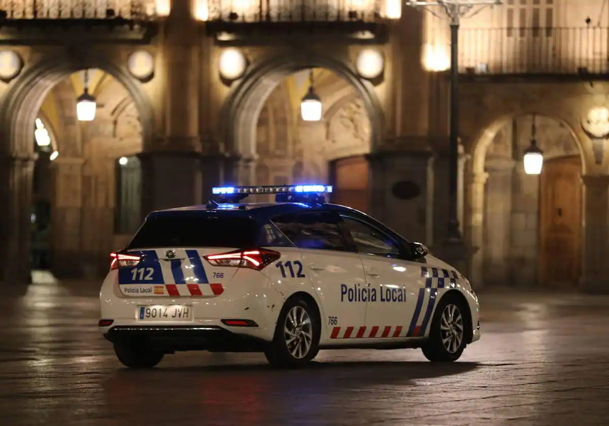 Intervenciones de la Policía Local de Salamanca: 20 personas desalojadas por exceso de ruido y denuncias por conducción negligente y alcoholemia positiva