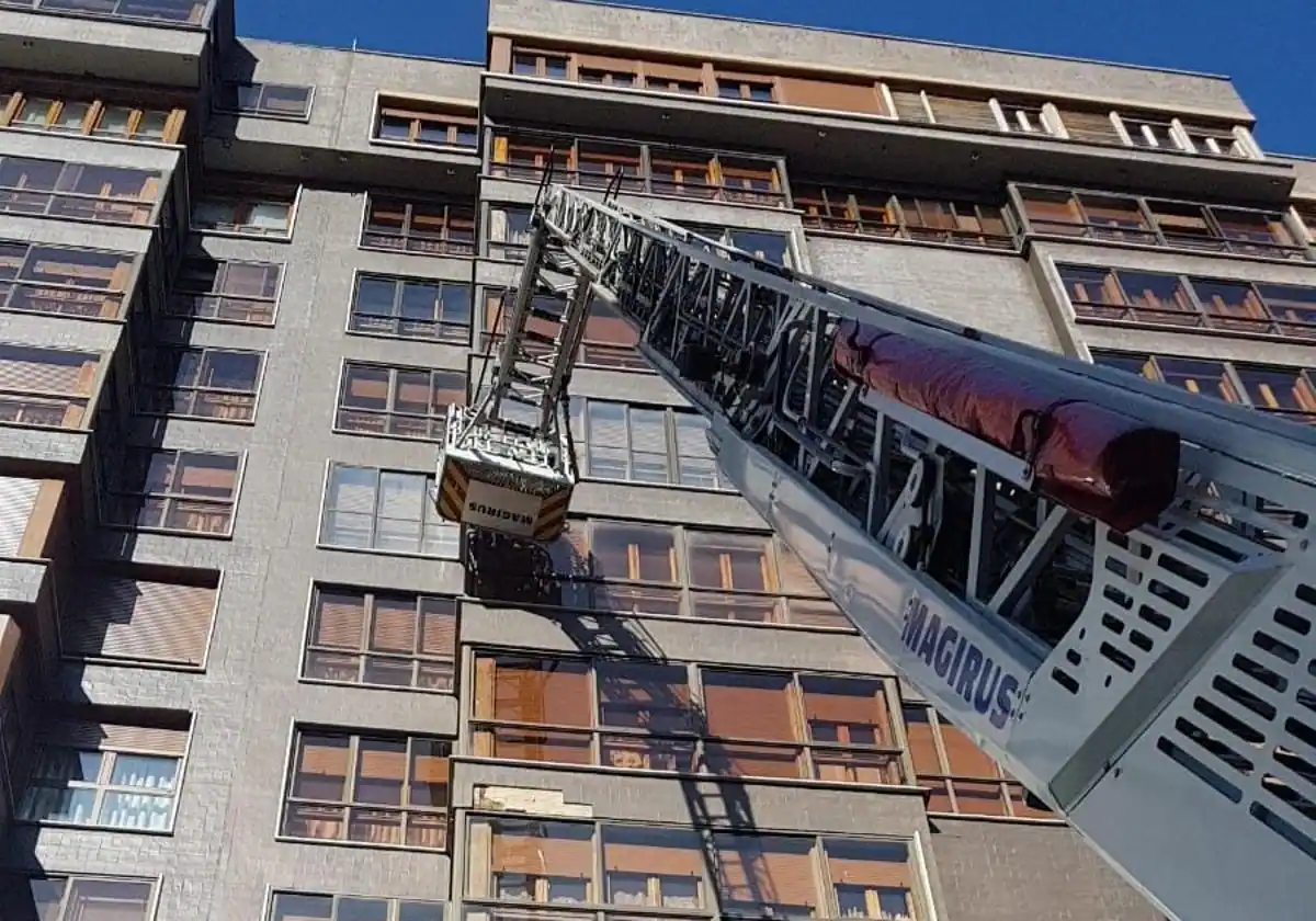 Los Bomberos de Burgos, clave en la prevención y seguridad de los edificios tras la tragedia de Campanar en Valencia