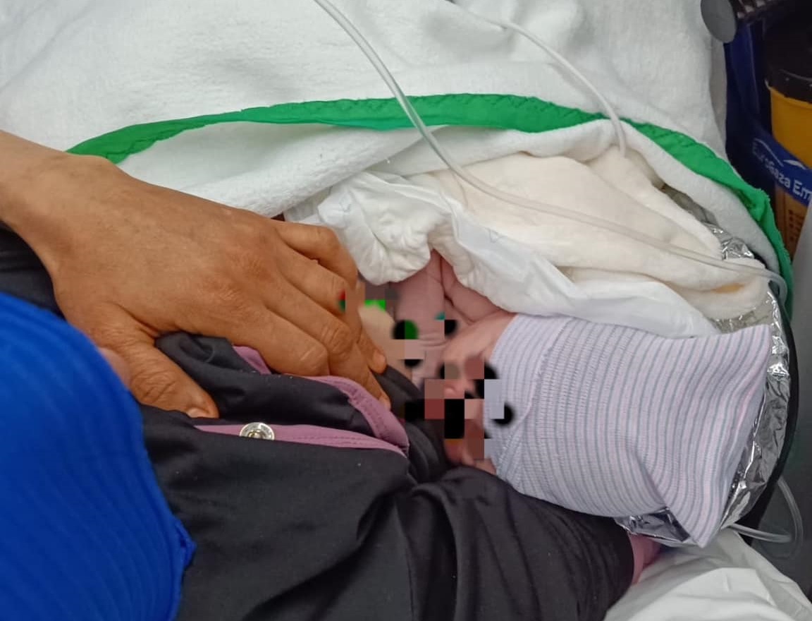 "Parto inminente" en Almonte: Madre y bebé han sido trasladados al Juan Ramón Jiménez