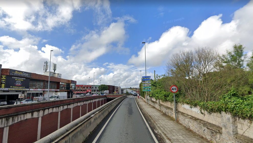 Mujer de 62 años resulta herida en accidente de tráfico en Santander, dos motoristas también afectados