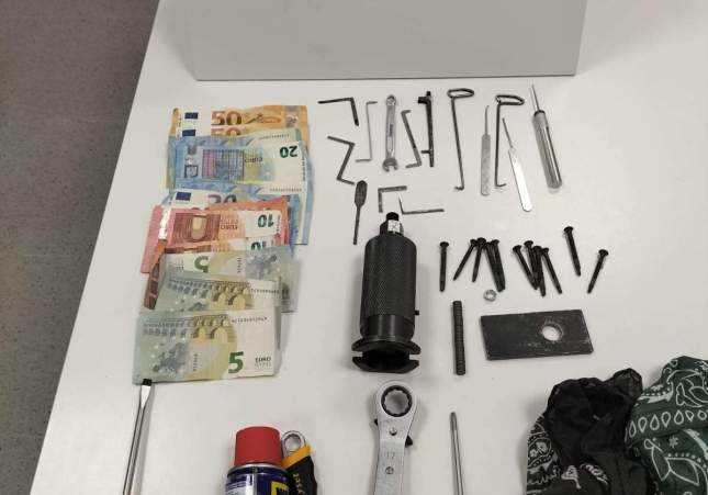 material ladrones mossos