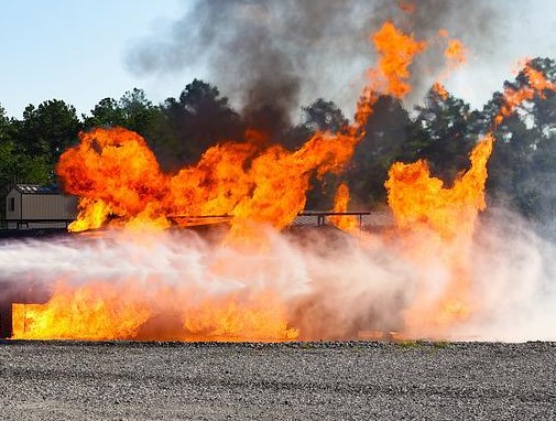 Alerta roja por viento y riesgo de incendios en Álava durante dos días
