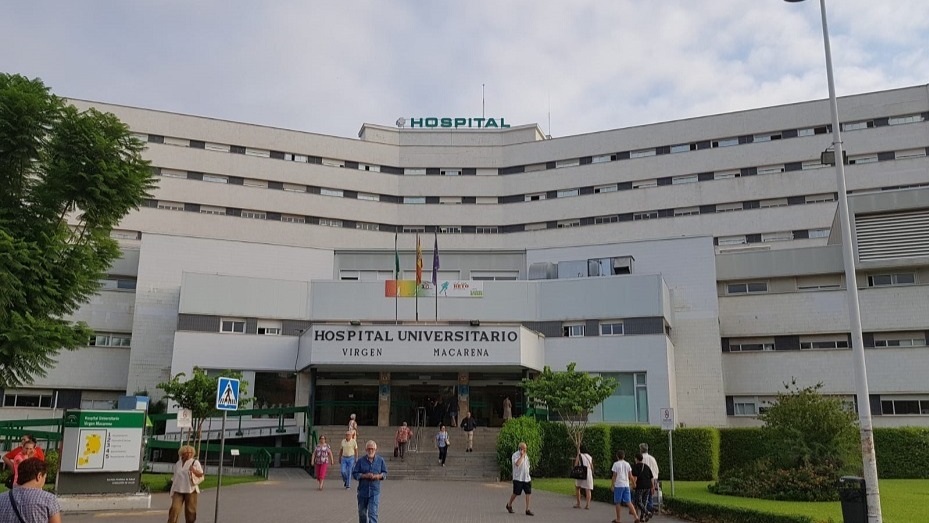 Susto anoche: Cuatro jóvenes resultan heridos al colisionar los dos vehículos en los que viajaban