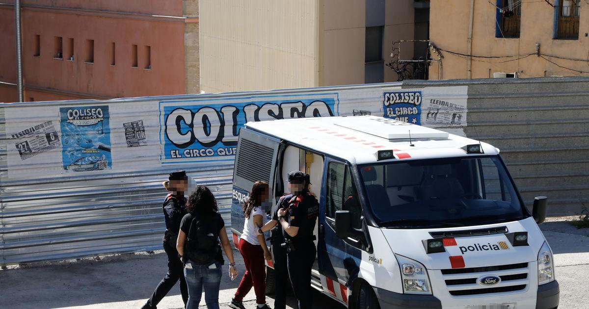 Libres los tres detenidos por simular malos tratos para obtener papeles