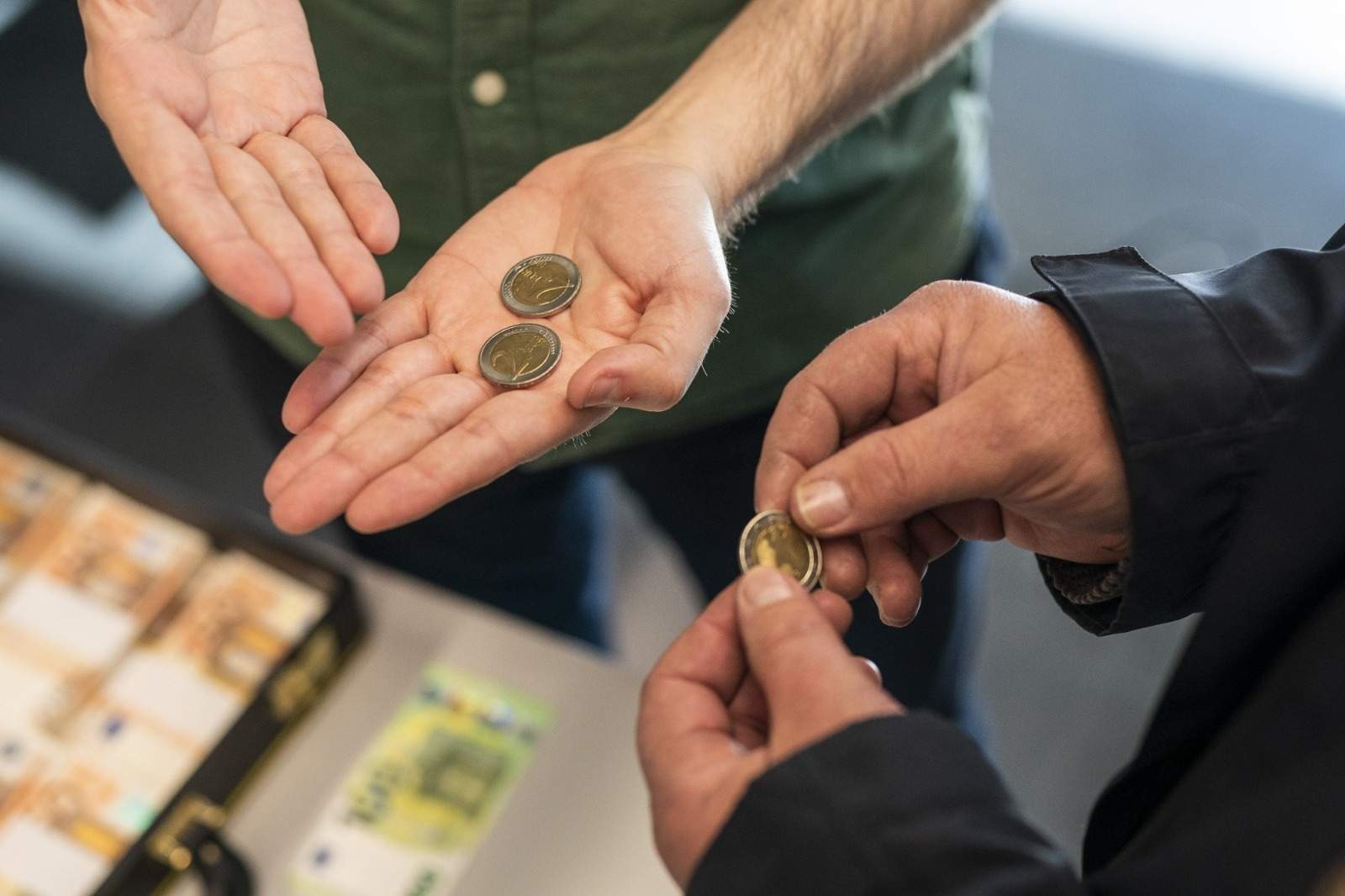 monedes falses dos euros