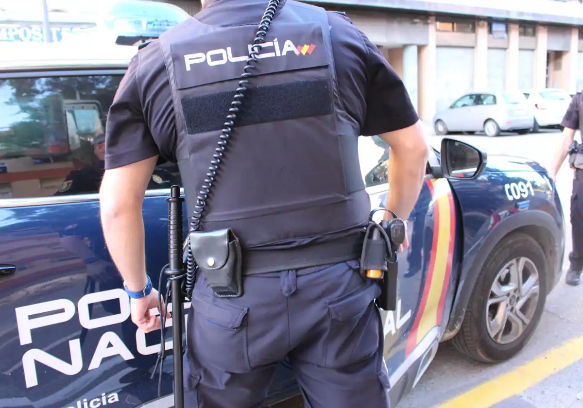 Detenido un joven acusado de ocho atracos en las calles de Patraix