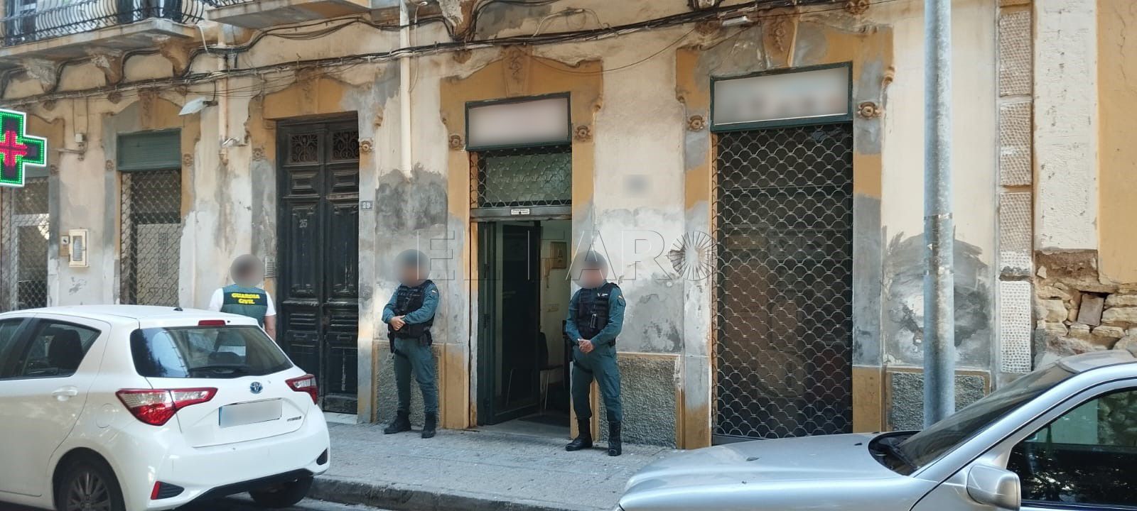 Detenido por contratar seguros de coche con identidades de personas fallecidas