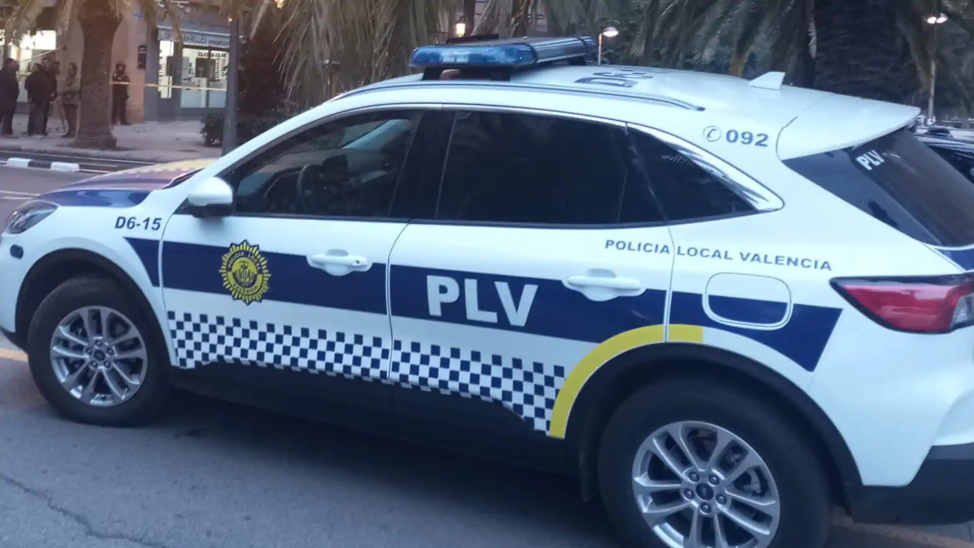 Detenidas otras cuatro ladronas del clan que hurta carteras a turistas en Valencia