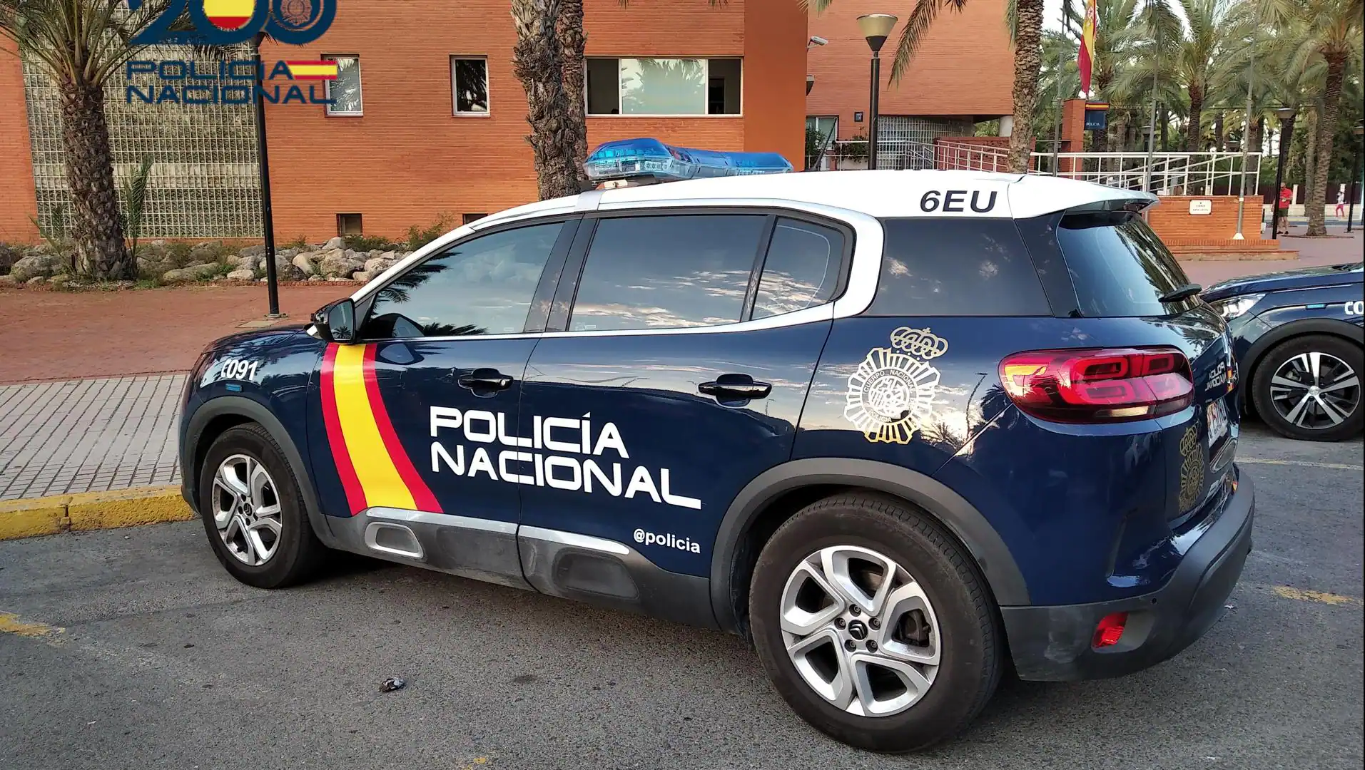 Capturan a un ladrón que vendía los objetos sustraídos en plena calle en Elche | Ladrón de Elche